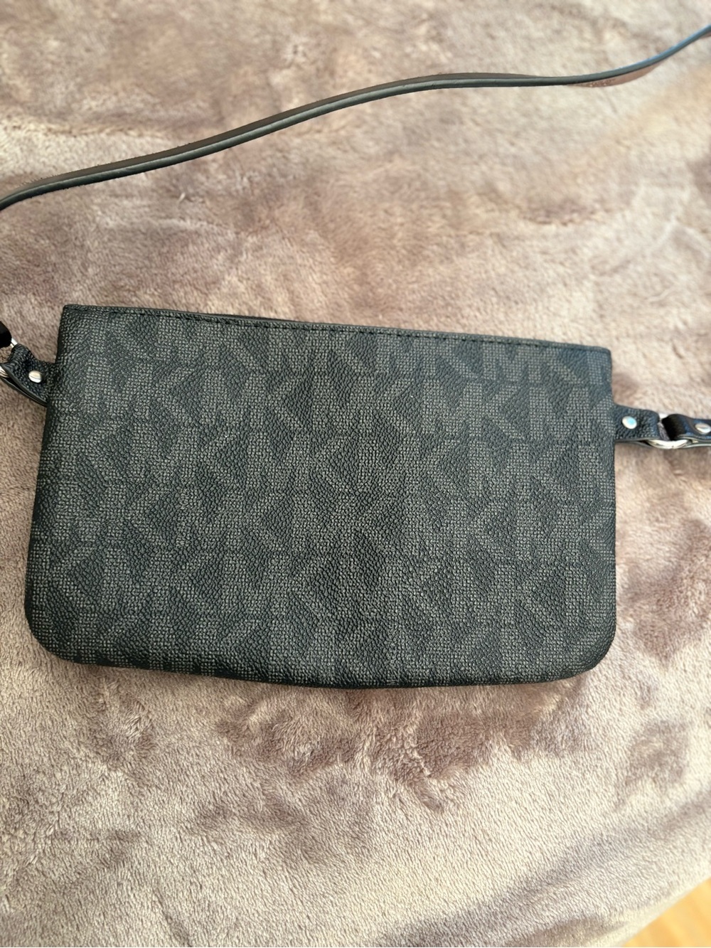 Michael Kors Black Slim Fanny Pack with Silver Chain - Picture 3 of 7